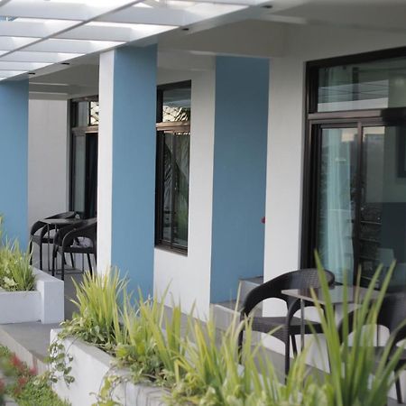 Casa Noah Hotel Tagaytay City Buitenkant foto