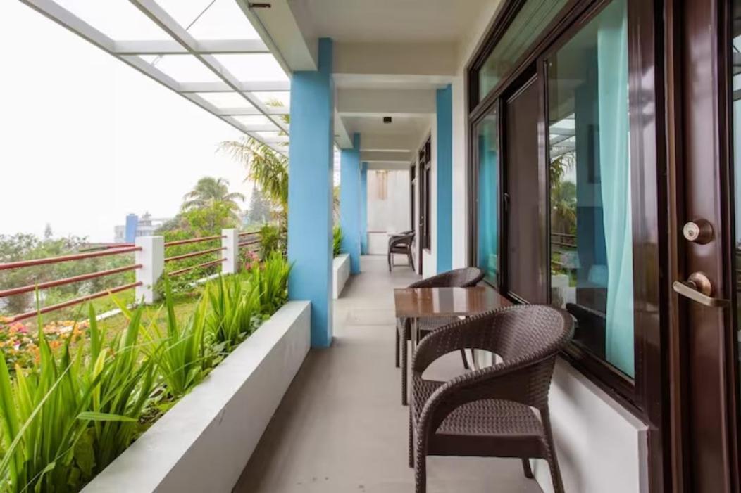 Casa Noah Hotel Tagaytay City Buitenkant foto