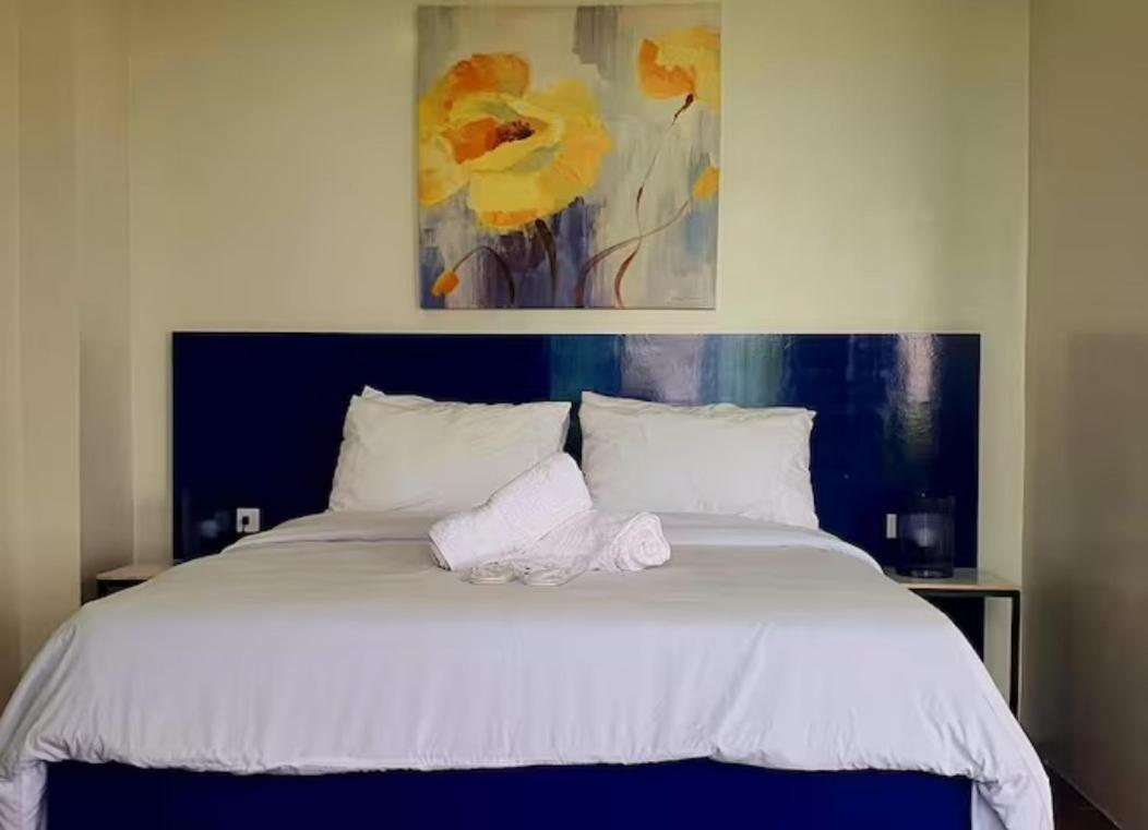 Casa Noah Hotel Tagaytay City Buitenkant foto